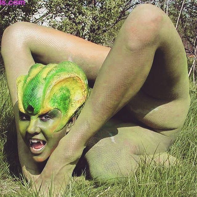 Afbeeldingsresultaat voor slangenmens