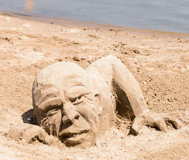 Afbeeldingsresultaat voor beeld in zand