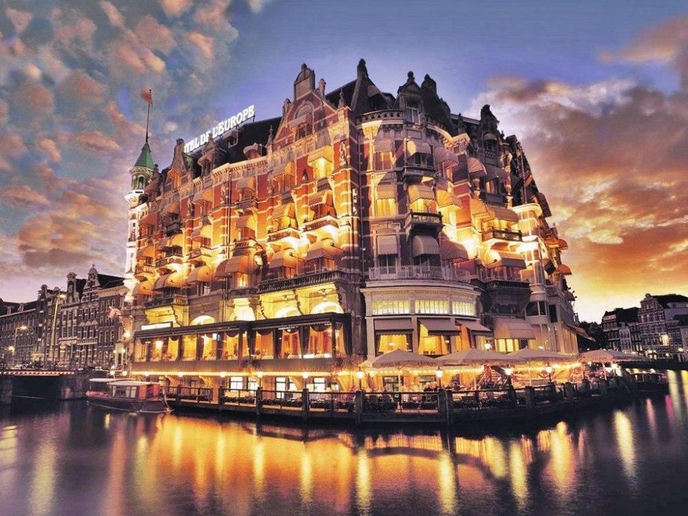 best-hotel-in-amsterdam.jpg