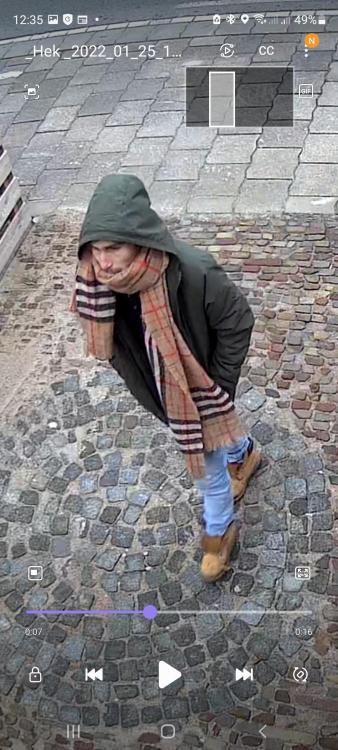 Screenshot_20220125-123513_Video Player.jpg