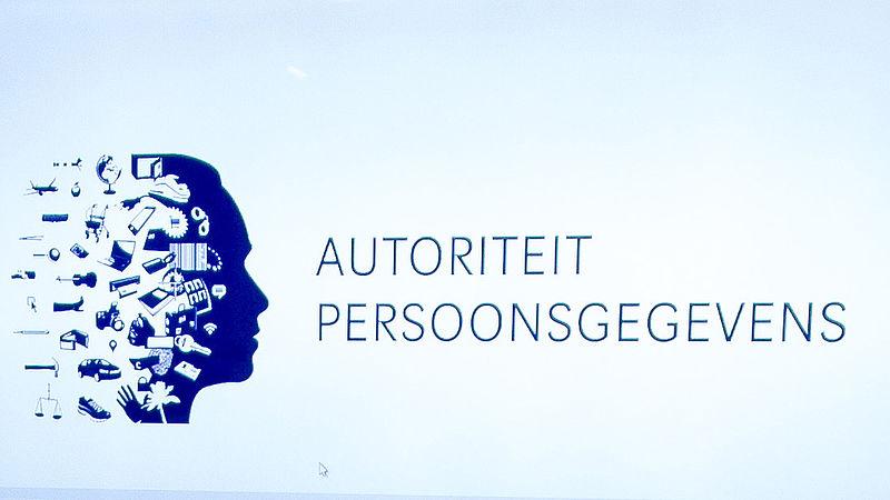 Meer informatie over "Autoriteit Persoonsgegevens vindt dat je niet moet betalen voor je privacy"